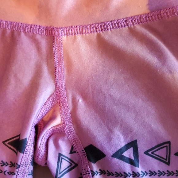 Teeki cropped - Picture 2 of 5